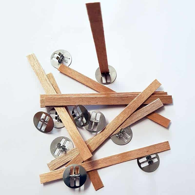 10 mèches renforcées en bois avec socles - T 2 (ø 5 à 6 cm) 10 mèches renforcées en bois avec socles - T 2 (ø 5 à 6 cm)
